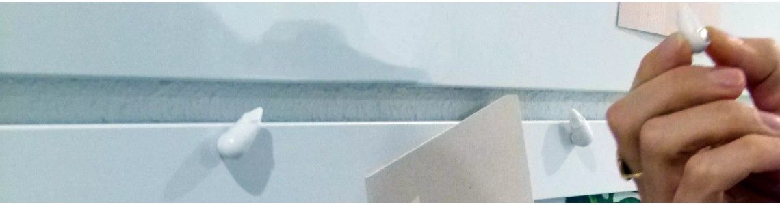 Bilderrahmen mit Informationen zur Magnetschiene